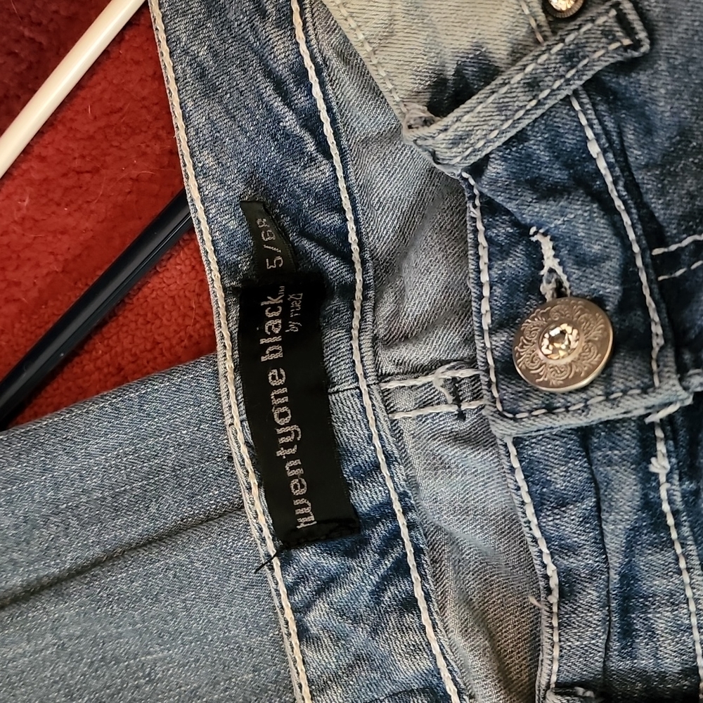 Pants - Picture 3 of 3
